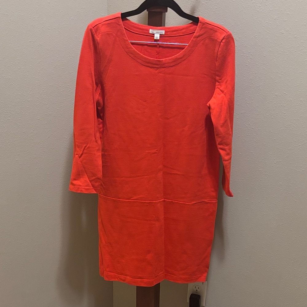 GAP Fiery Orange Knit Top